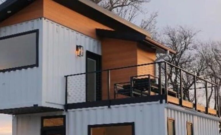 La casa prefabricada de Amazon personalizable, con dos plantas y amplia terraza por menos de 25.000 euros