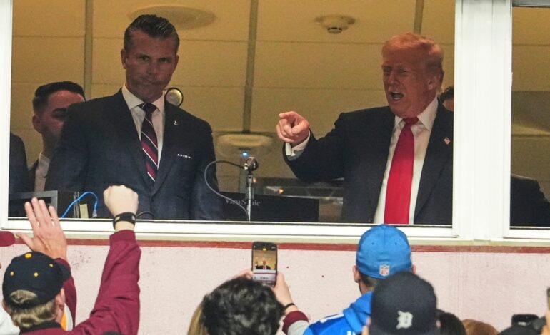 Abuchean a Donald Trump en el partido de NFL entre los Commanders y los Lions en Washington