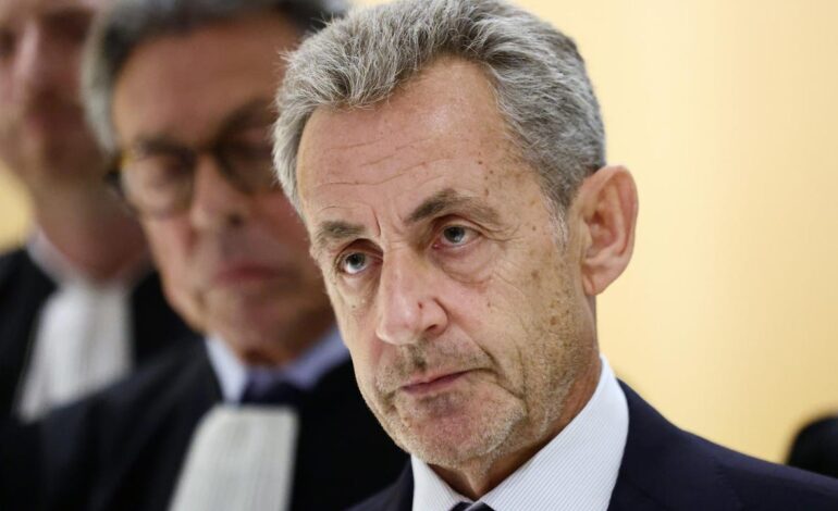 Nicolas Sarkozy, condenado a seis meses de cárcel por financiación irregular