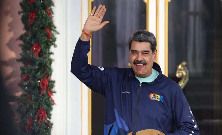 EEUU planea lanzar panfletos militares sobre Caracas ofreciendo una recompensa por detener a Maduro