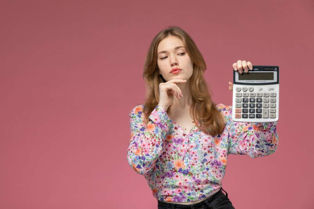 Las empresas que quieran acceder al nuevo impuesto del 25% tendrán que cumplir requisitos como mantener el empleo. Foto: Freepik.