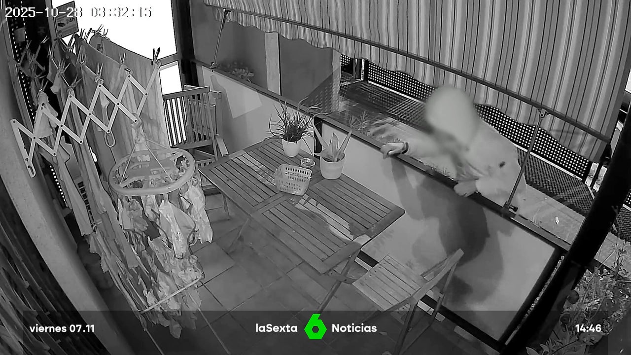 el modus operandi del acosador que tiene atemorizadas a dos jóvenes de Barcelona