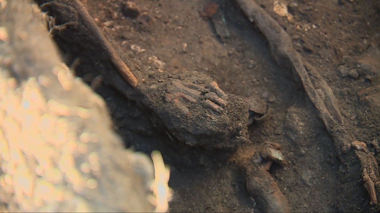 Ricardo, Florentino, Manuel y Vicente, los cuatro guerrilleros antifranquistas fusilados en 1948 que buscan en una fosa de Teo