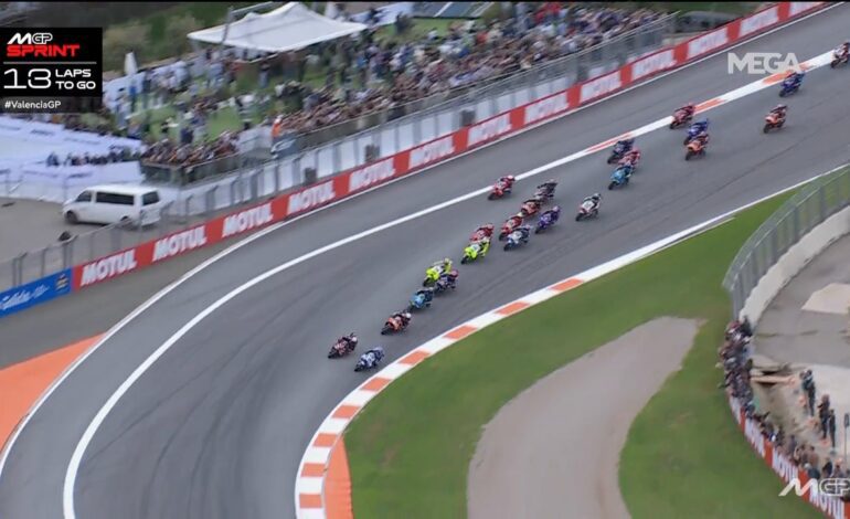 La tremenda salida de Acosta en la ‘sprint’ del Gran Premio de Valencia