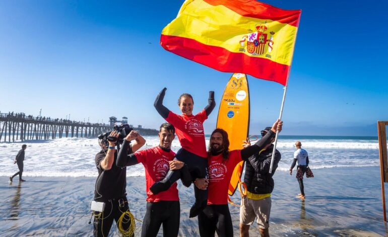 Sarah Almagro conquista el Mundial de surf adaptado y completa un triplete internacional