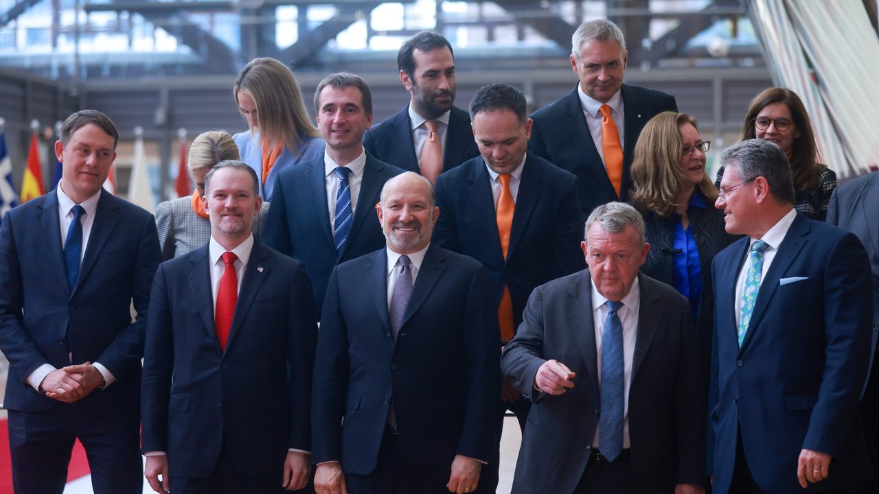 si quiere una rebaja del arancel al acero deberá relajar su regulación digital