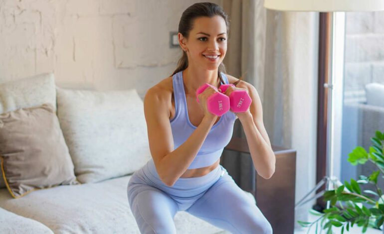7 ejercicios fáciles de glúteos con mancuernas para conseguir resultados óptimos en pocas semanas