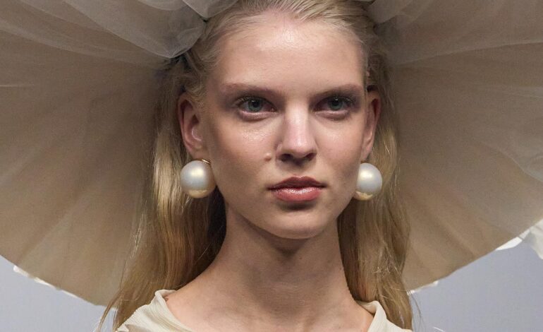 Los mejores sérums para devolver luz e hidratación al instante