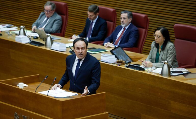 las soflamas racistas de Pérez Llorca en su investidura