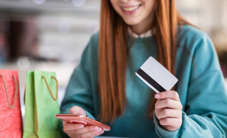 ¿Tarjetas de crédito o mini préstamos para Black Friday?