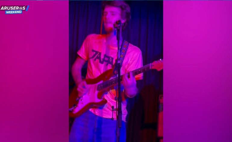 Afortunadamente canta mejor que su madre