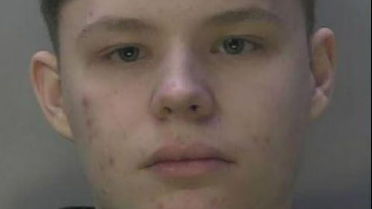 Condenan a un adolescente por violar y abusar de dos niños de tres años en una guardería