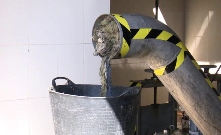 Tirar las toallitas por el inodoro afecta al planeta y a nuestro bolsillo