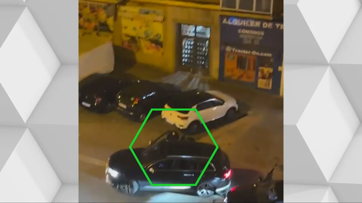 Tirotean un coche y secuestran a su conductor en plena calle en Madrid: investigan si el retenido es el 'Niño Juan'