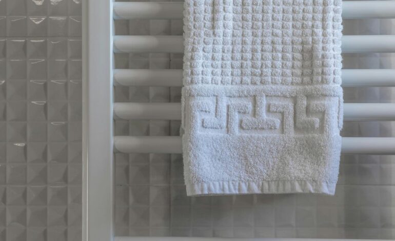 Una bióloga revela cada cuánto hay que lavar las toallas para evitar bacterias y hongos