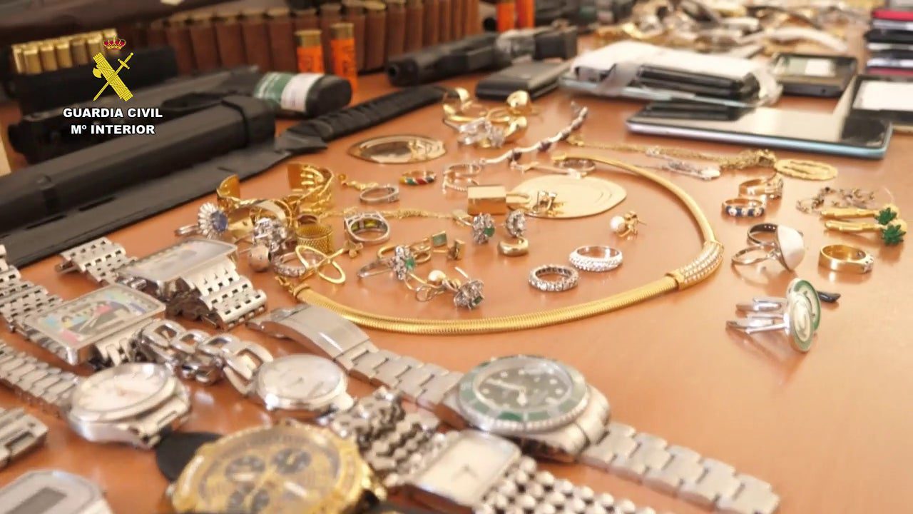 El tocomocho y la estampita, los clásicos de las estafas, que como el turrón reaparecen en Navidad