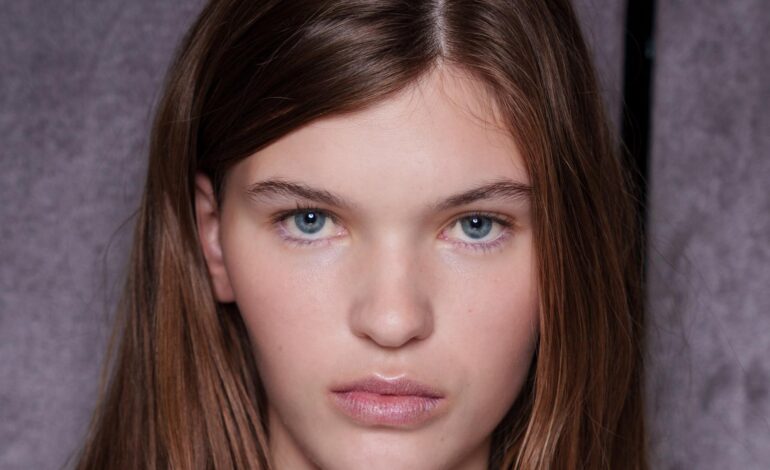 Cómo aplicar correctamente el tónico facial según dermatólogos