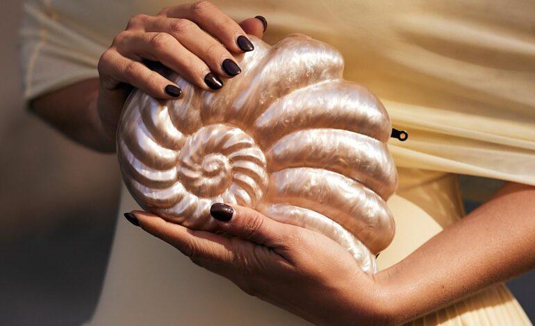 Ideas de uñas elegantes que llevar a los 50