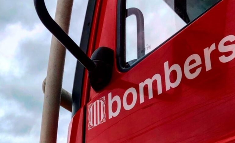 En estado grave una niña tras ser rescatada del mar en Girona