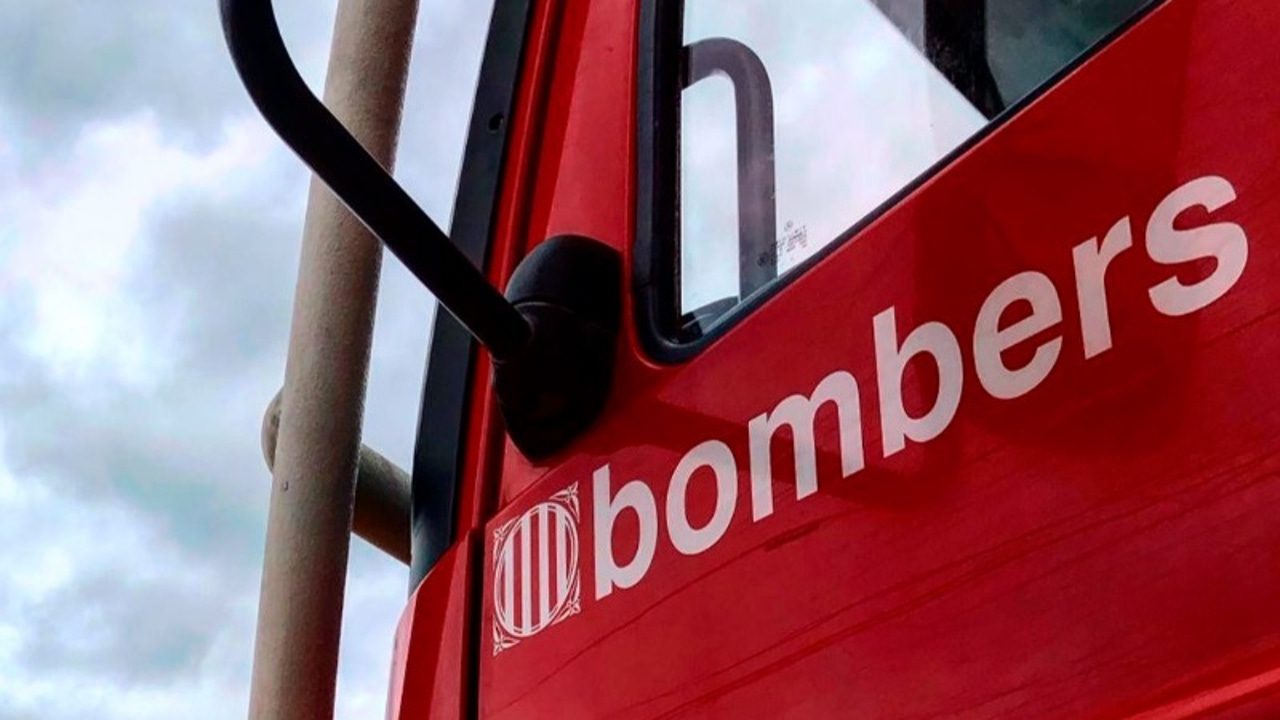 En estado grave una niña tras ser rescatada del mar en Girona