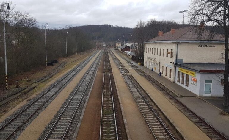 Alrededor de 40 heridos, cinco de ellos graves, en el choque entre dos trenes en República Checa