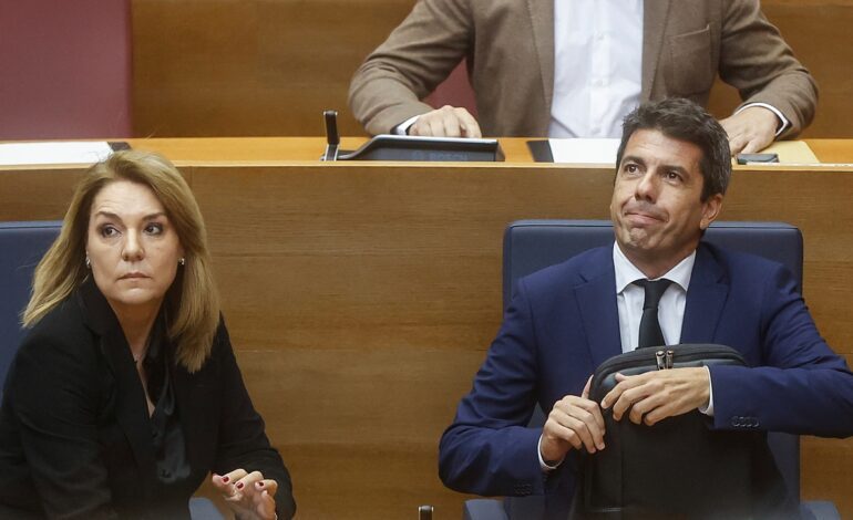 Camarero se pone de perfil tras meses defendiendo la gestión de Mazón