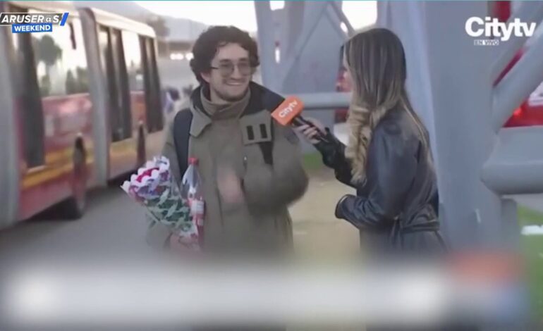 El vídeo viral del joven que camina dos horas y media para ir a ver a la mujer de la que está enamorado