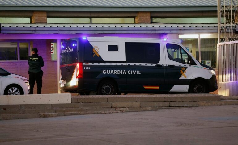 recibidos por el director de Soto del Real, en celdas individuales y de cena, mortadela