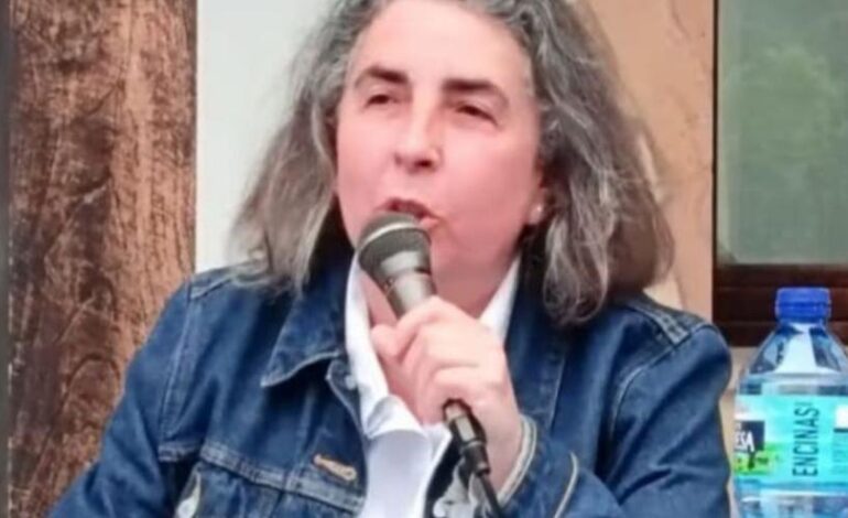 Somos un puñado de polvo que sueña en un universo que pasa de nosotros