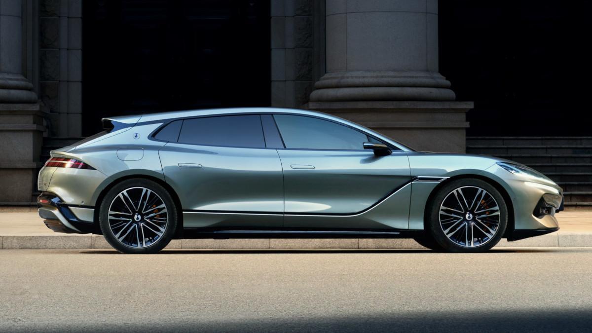 Manijas empotradas en el Denza Z9 GT