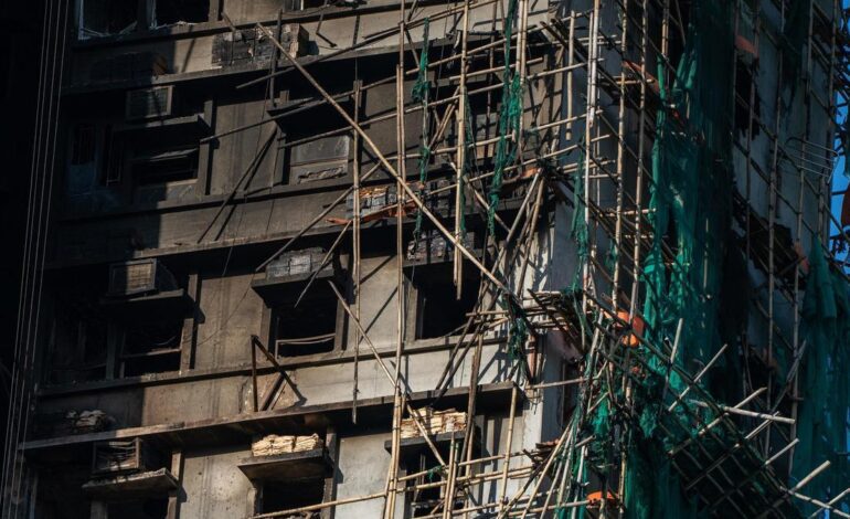 FUEGO EN UN RASCACIELOS | Ascienden a 151 los muertos por el gran incendio de Hong Kong