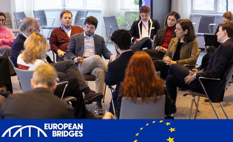 Esteban González Pons y Javi López advierten contra la centralización de Europa y la pérdida de peso de las regiones