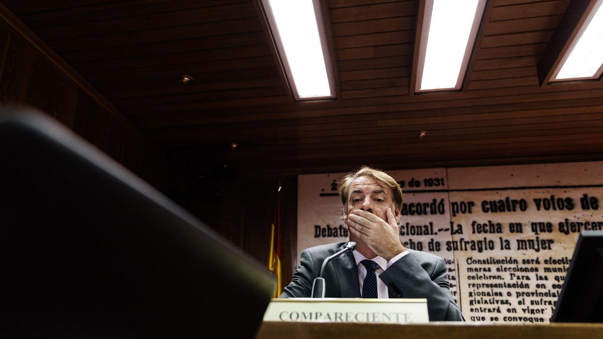 La UCO pone el foco en el patrimonio de Vicente Fernández y en los ingresos en su bar de Sevilla tras salir de la SEPI