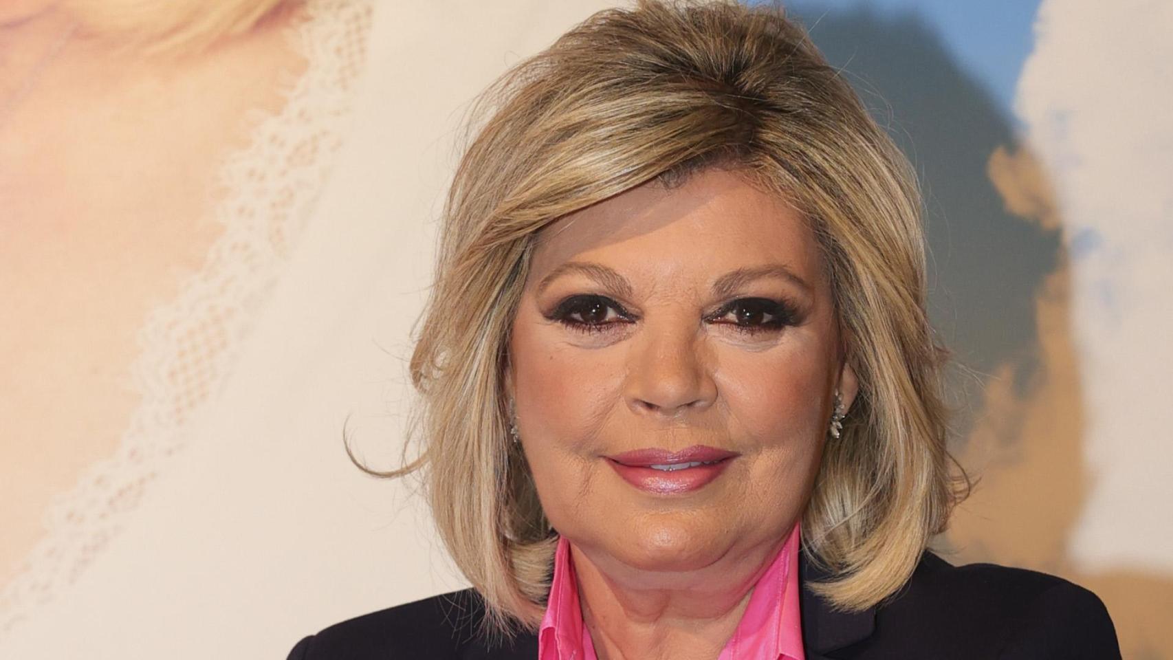 Imágenes del día: Terelu Campos apoya la huelga nacional de médicos y envía un contundente mensaje