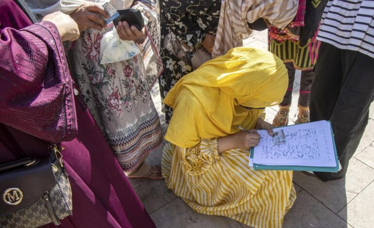 los padres de las niñas que lo usen serán sancionados