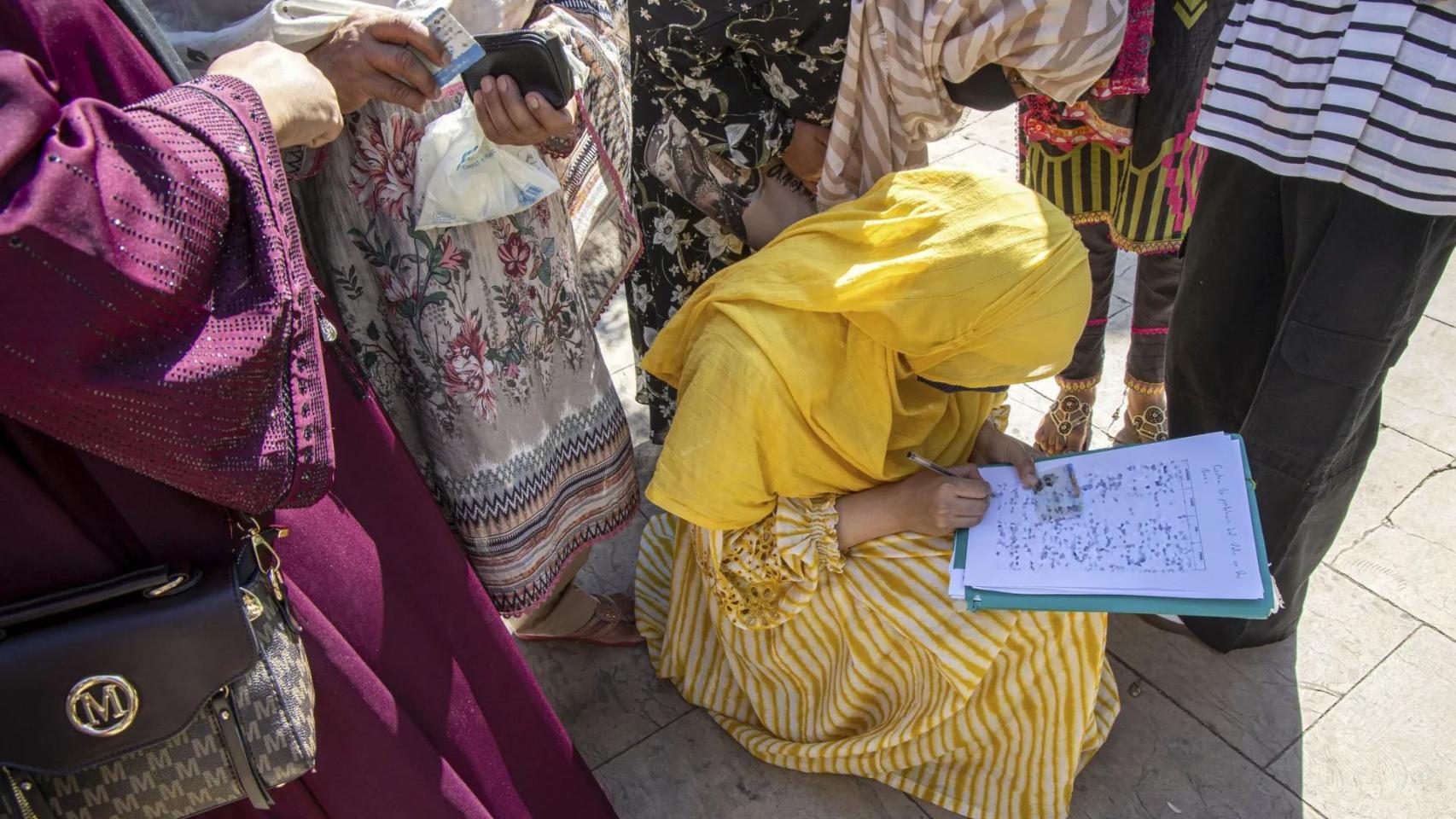 los padres de las niñas que lo usen serán sancionados
