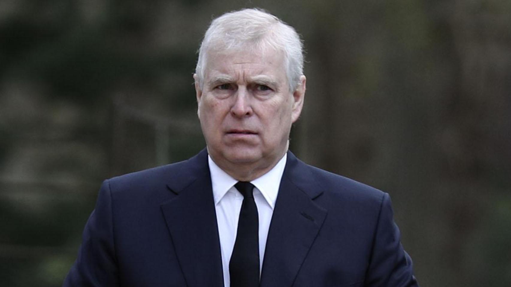 la fecha prevista, una casa embrujada y un posible exilio en Abu Dabi