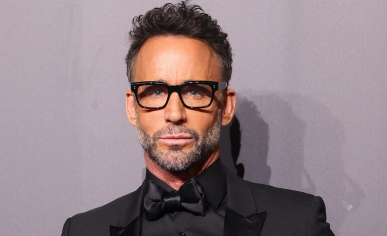 Imágenes del día: Álvaro Muñoz Escassi comparte una foto desde el hospital tras pasar por quirófano