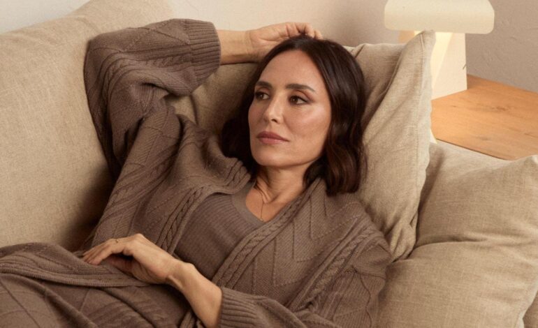 Tamara Falcó reinventa el outfit de punto con un total look de Falconeri, perfecto para estar elegante y abrigada en invierno