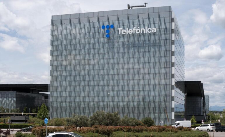 Telefónica rebaja otro 5% las salidas en la matriz, Global Solutions e Innovación Digital y mejora las condiciones del ERE