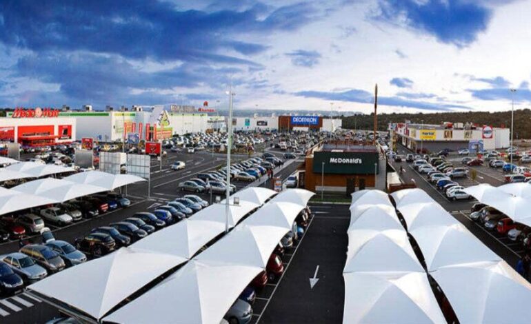 Redevco comprará el parque comercial Abadía en Toledo mediante una socimi en bolsa