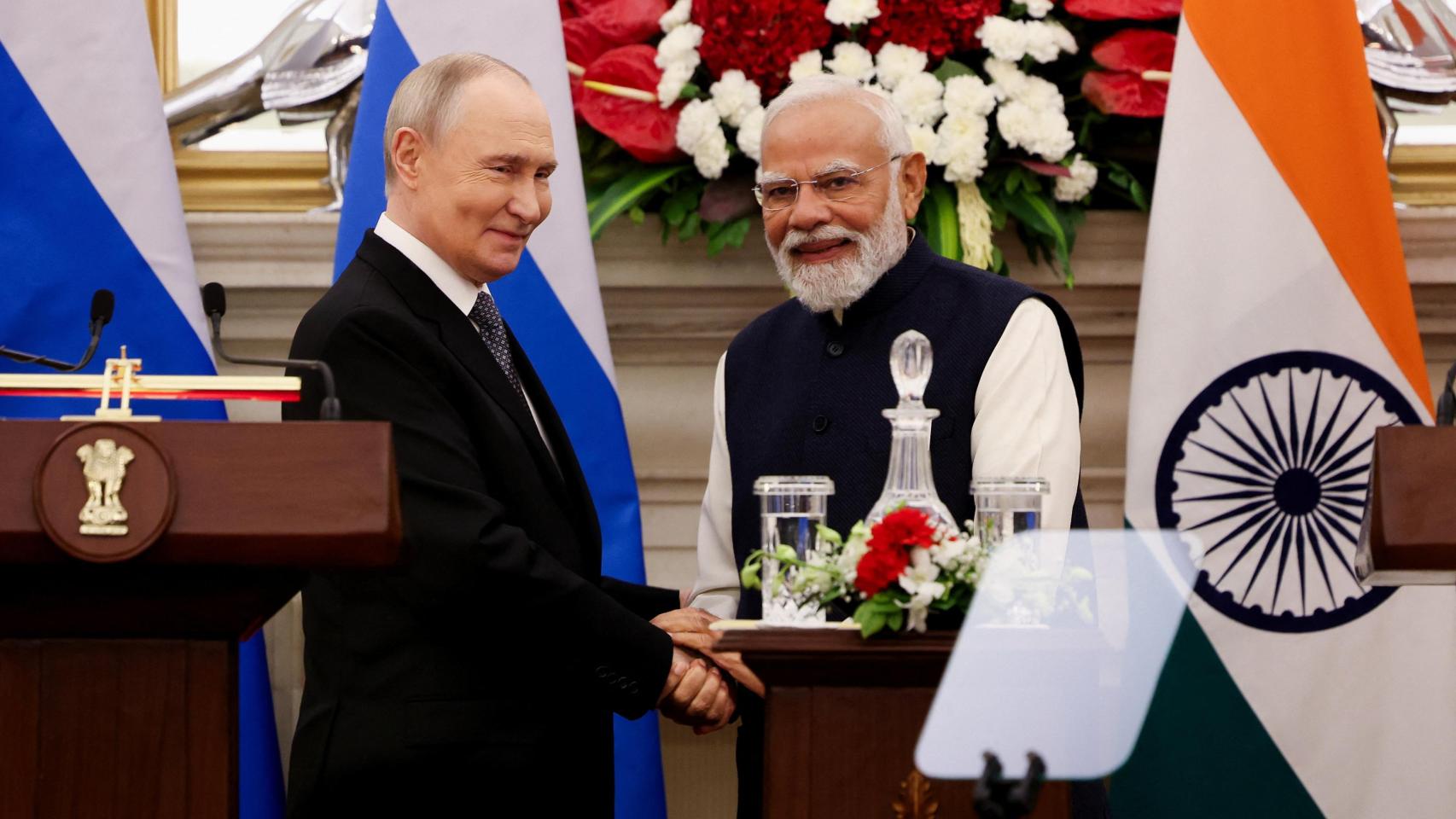 Putin y Modi sellan su alianza hasta 2030 con más acuerdos de petróleo y defensa pese a la presión comercial de Trump