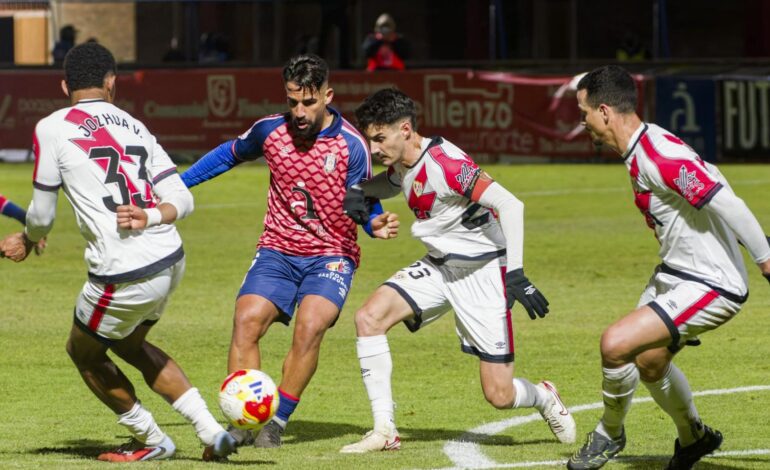 El entrenador del Real Ávila manda a un directivo rival en silla de ruedas al hospital tras propinarle una patada