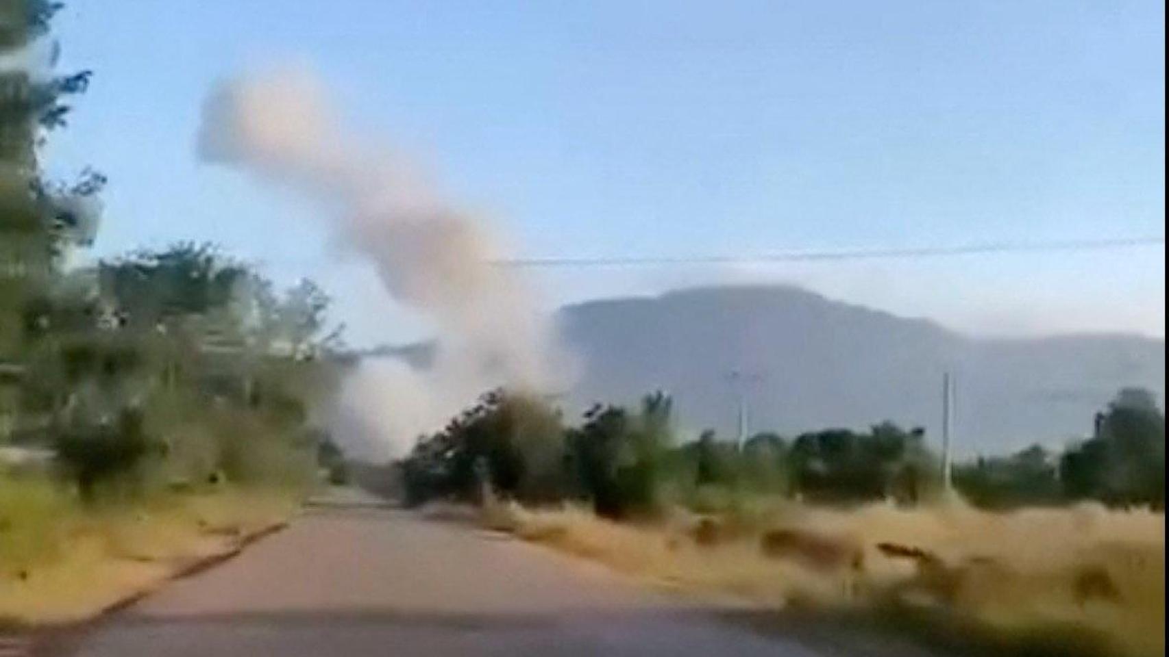 9 muertos y casas quemadas