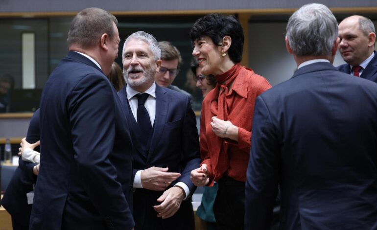 Los 27 aprueban crear centros de deportación de migrantes fuera de la UE con la oposición en solitario de España