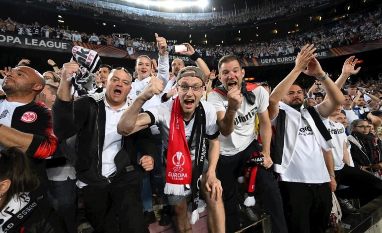 El trauma que dejó la última visita del Eintracht al Camp Nou y las medidas nerviosas del Barça para que no se repita