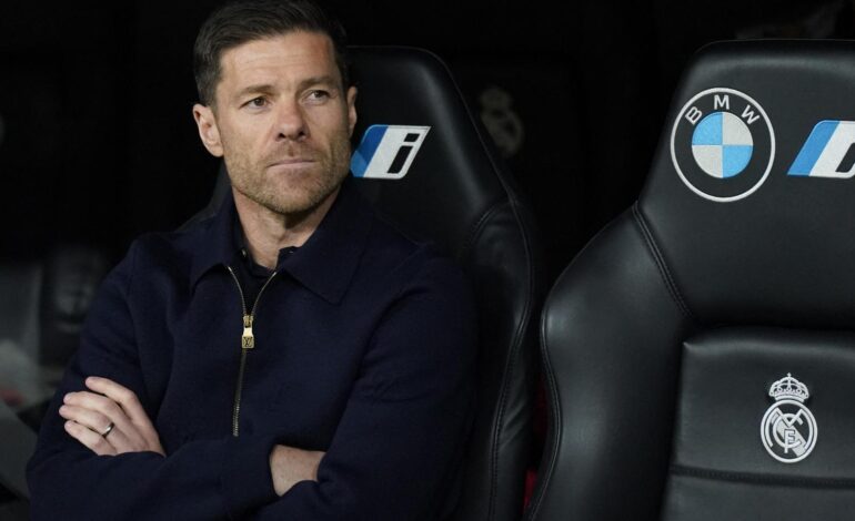 reconducir la situación y ganarse al vestuario o meterse en un callejón sin salida