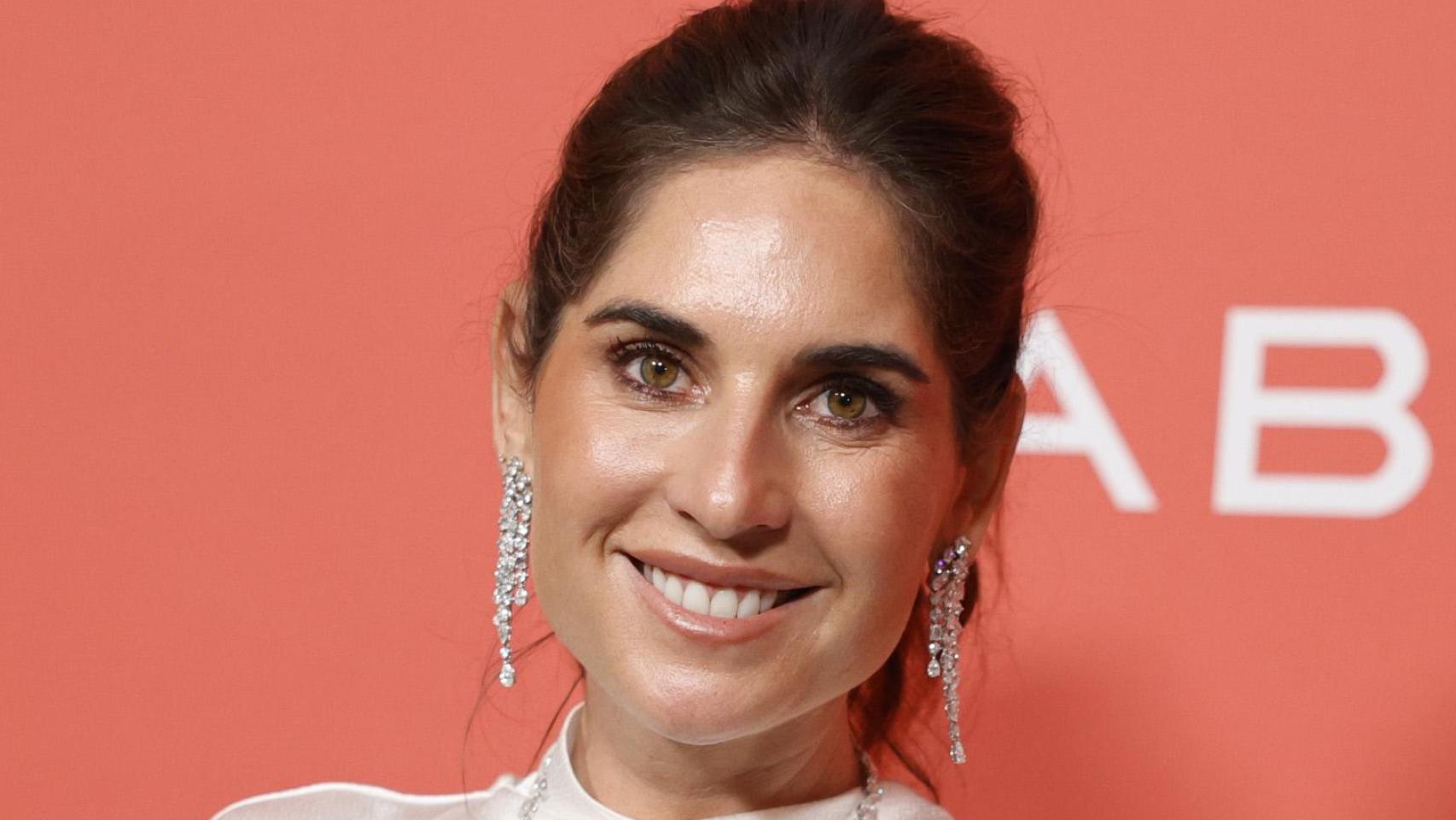 Lourdes Montes tiene el chaleco que te hará quedar bien en todos tus compromisos navideños