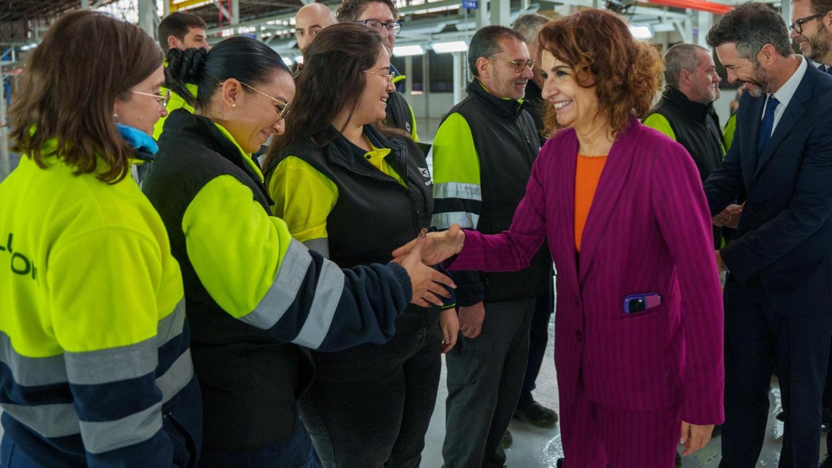 Hacienda aplicará el ‘café para todos’ en la condonación de la deuda autonómica y no individualizará las quitas