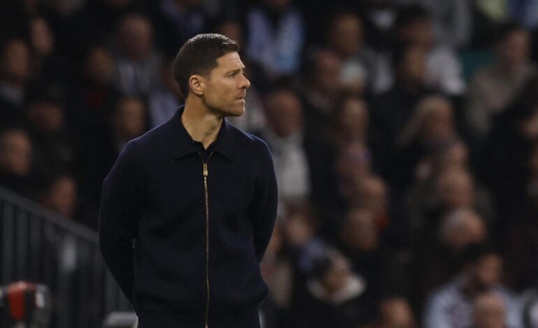 Xabi Alonso, "muy orgulloso" de sus jugadores aunque no despeja las dudas sobre su futuro: "No va de mí el tema"